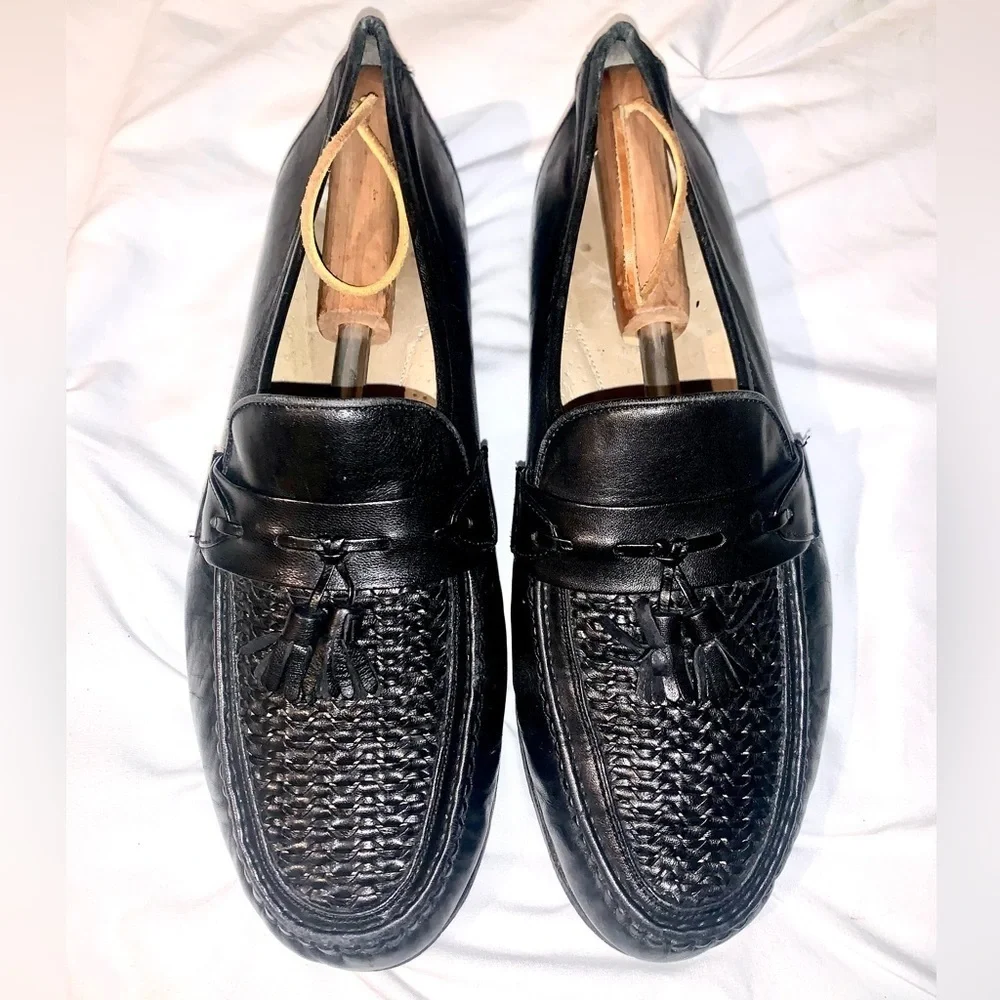 E.T. Wright Woven Vamp black leather Vintage loafers with tassels Size 11